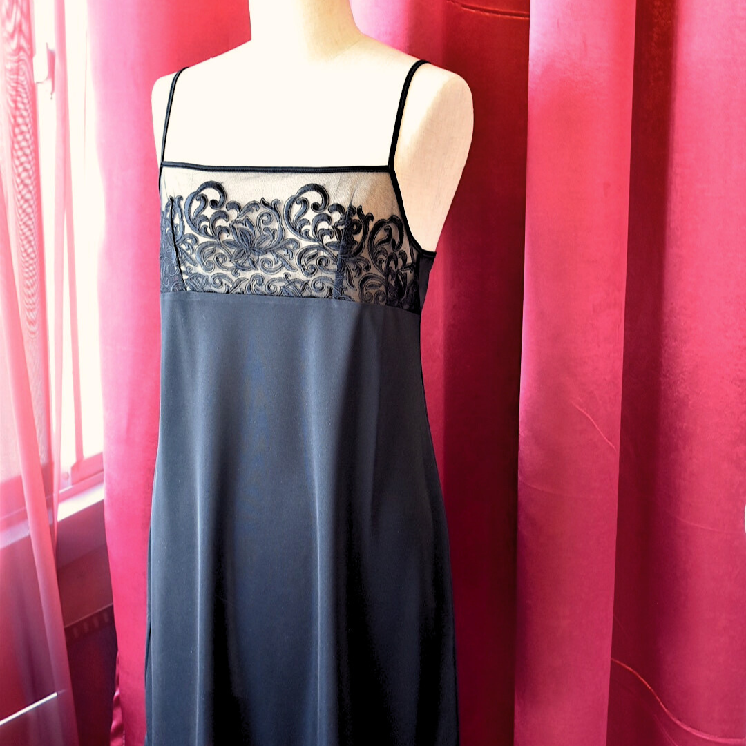 KIKU Black Slip