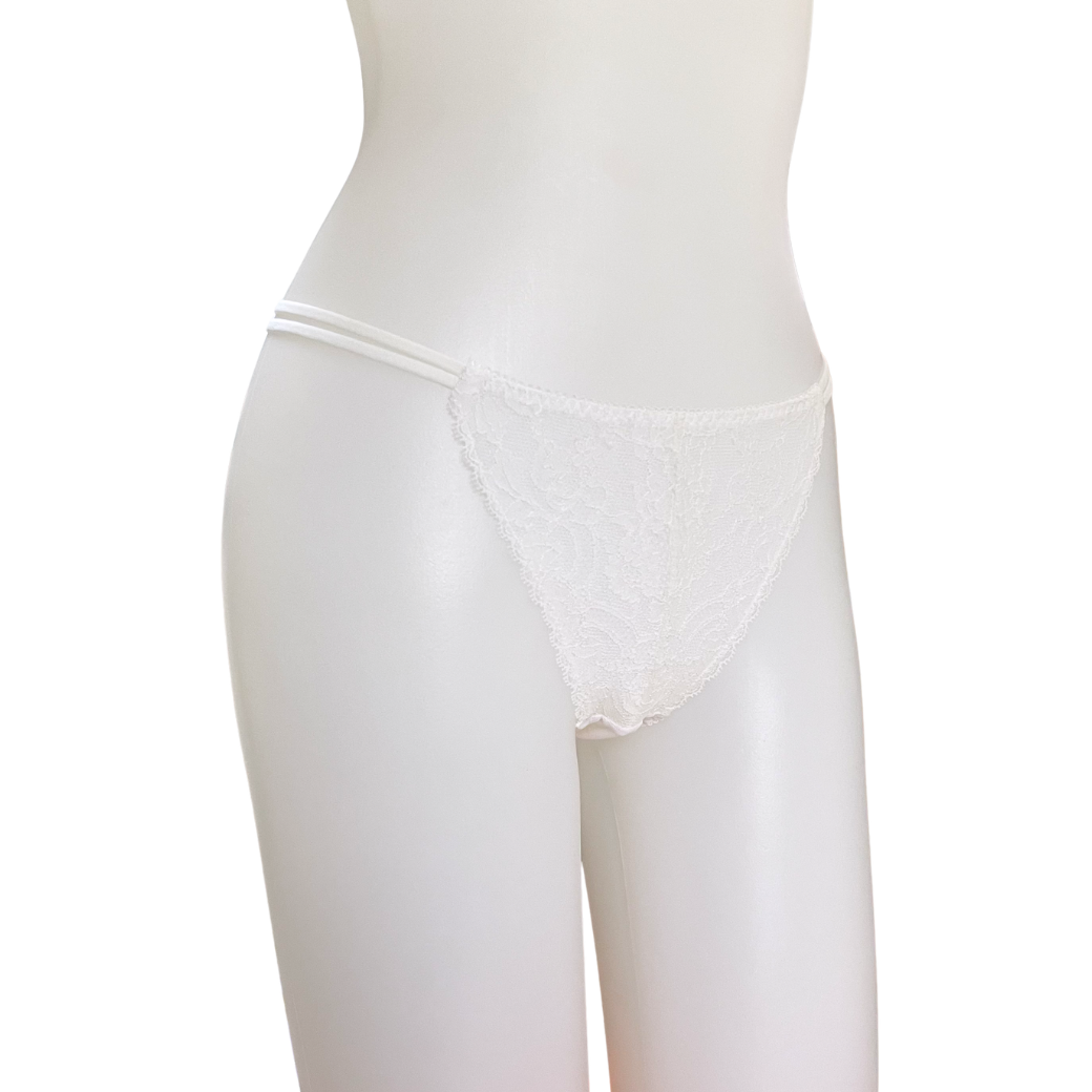 Adore 総レース・マカロニタンガ