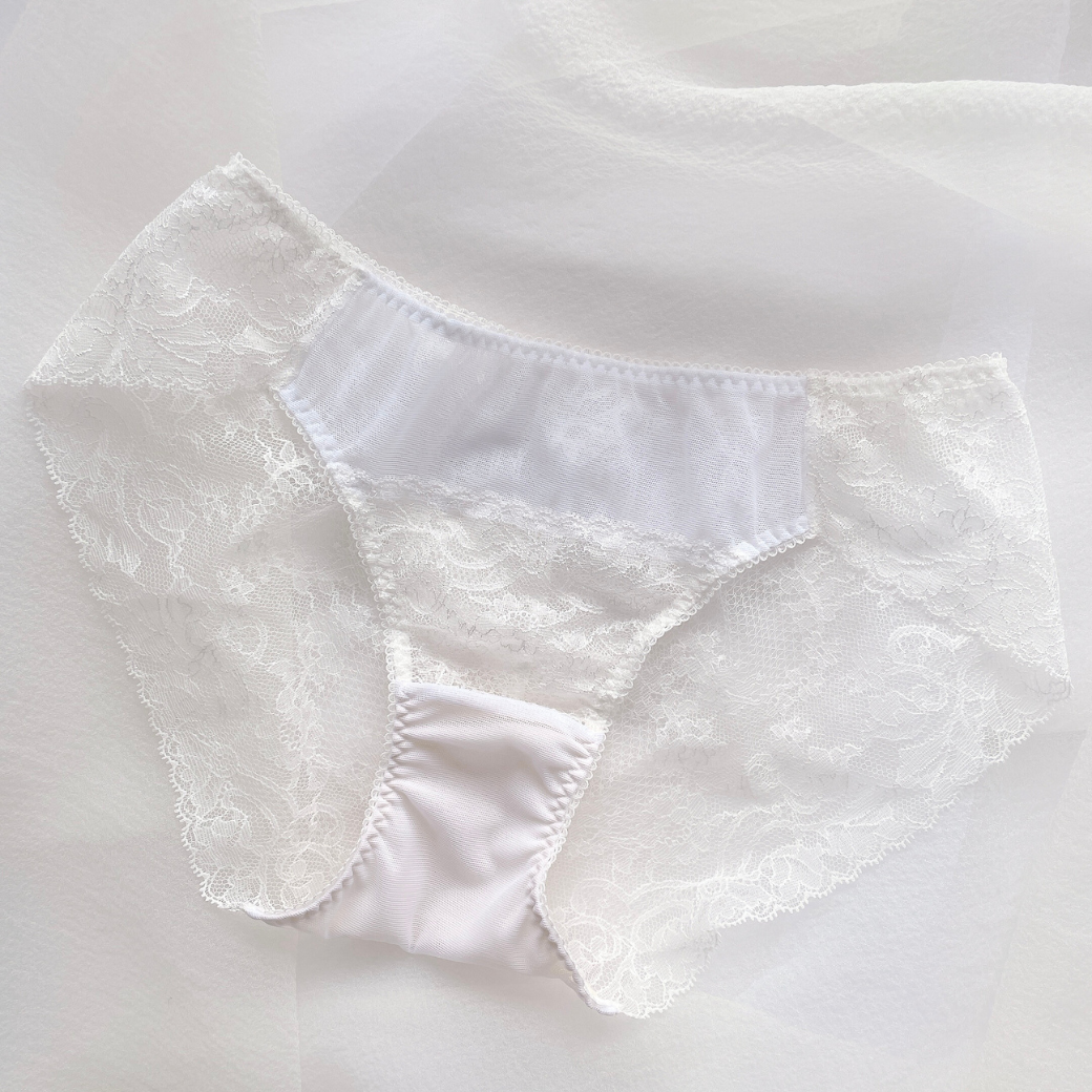 Adore 総レースショーツ