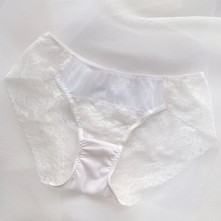 Adore 総レースショーツ