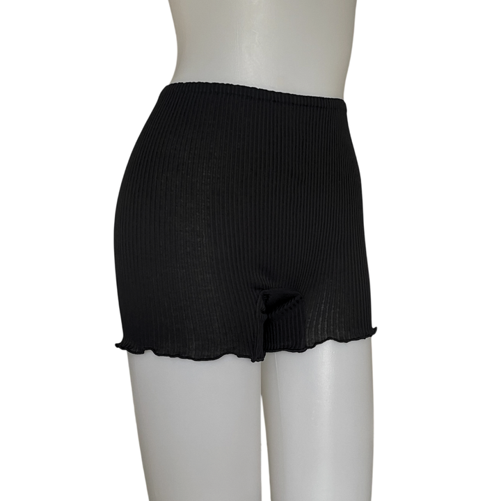 【初回限定生産・ブラック】コットンシルク・一部丈ショーツ