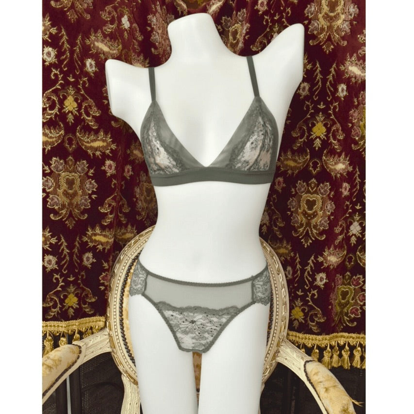 Absolutely yes! Bralette