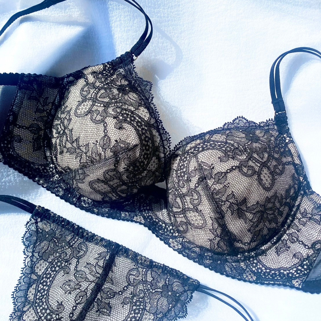 NOIR フェザーワイヤーブラジャー – NAO LINGERIE NOIR フェザーワイヤーブラジャー – NAO LINGERIE