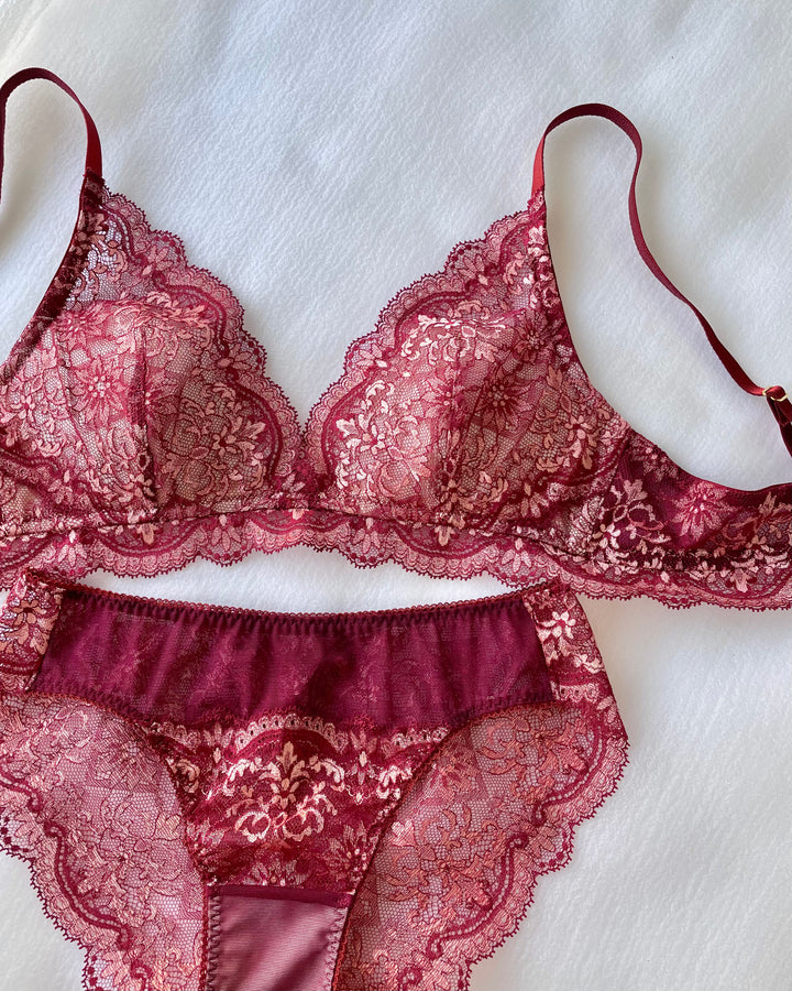 Elevate　フルレース・ノンワイヤーブラジャー＆ショーツセット