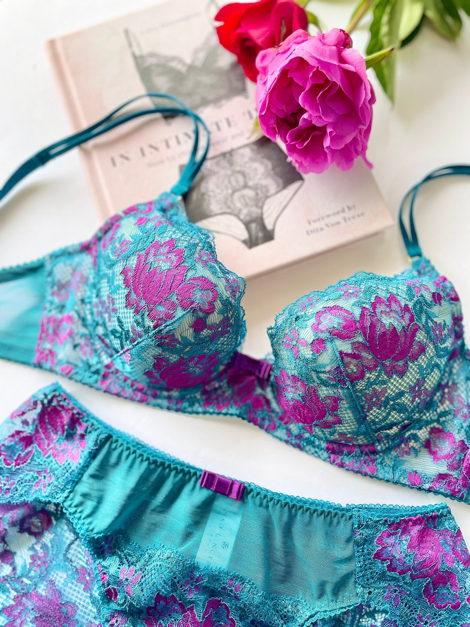 NAO LINGERIE ティール レース ノンワイヤーブラ ショーツセット NAO LINGERIE ティール レース ノンワイヤーブラ ショーツセット