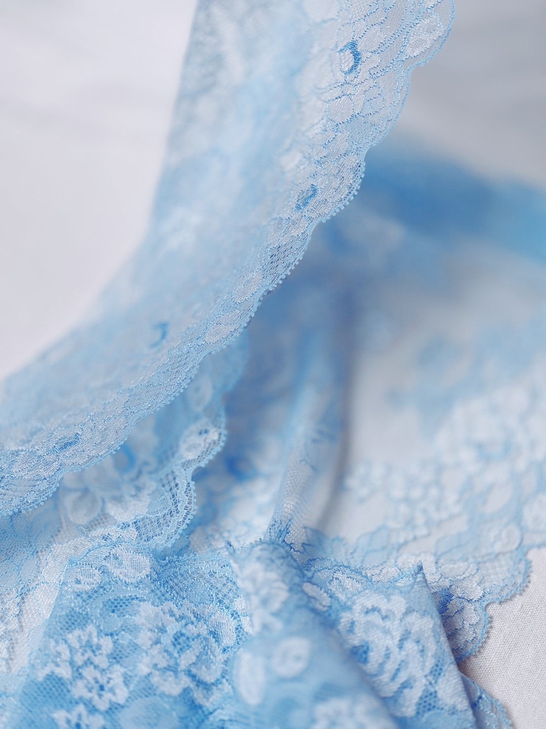 【超限定数】ライトブルーホワイト "Adore" 総レース・マカロニタンガ